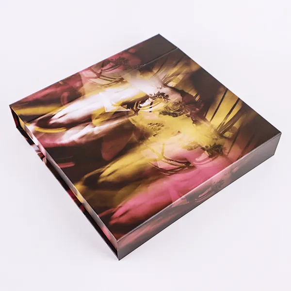 جعبه های هدیه پوشاک